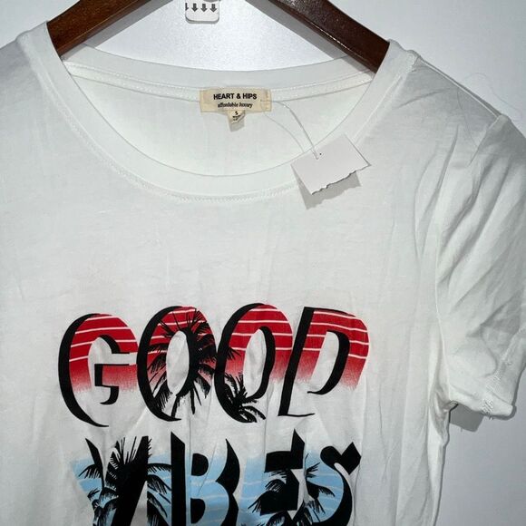 Heart & Hips Women's White Good Vibes Crew Neck Tunic T-Shirt Small NWT - Picture 2 of 8